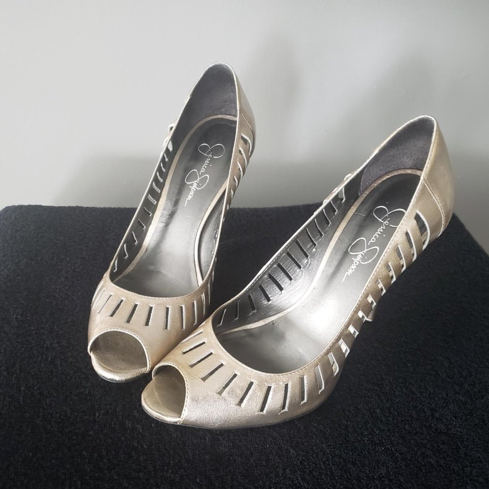JESSICA SIMPSON Peep Toe Heels - Picture 3 of 8